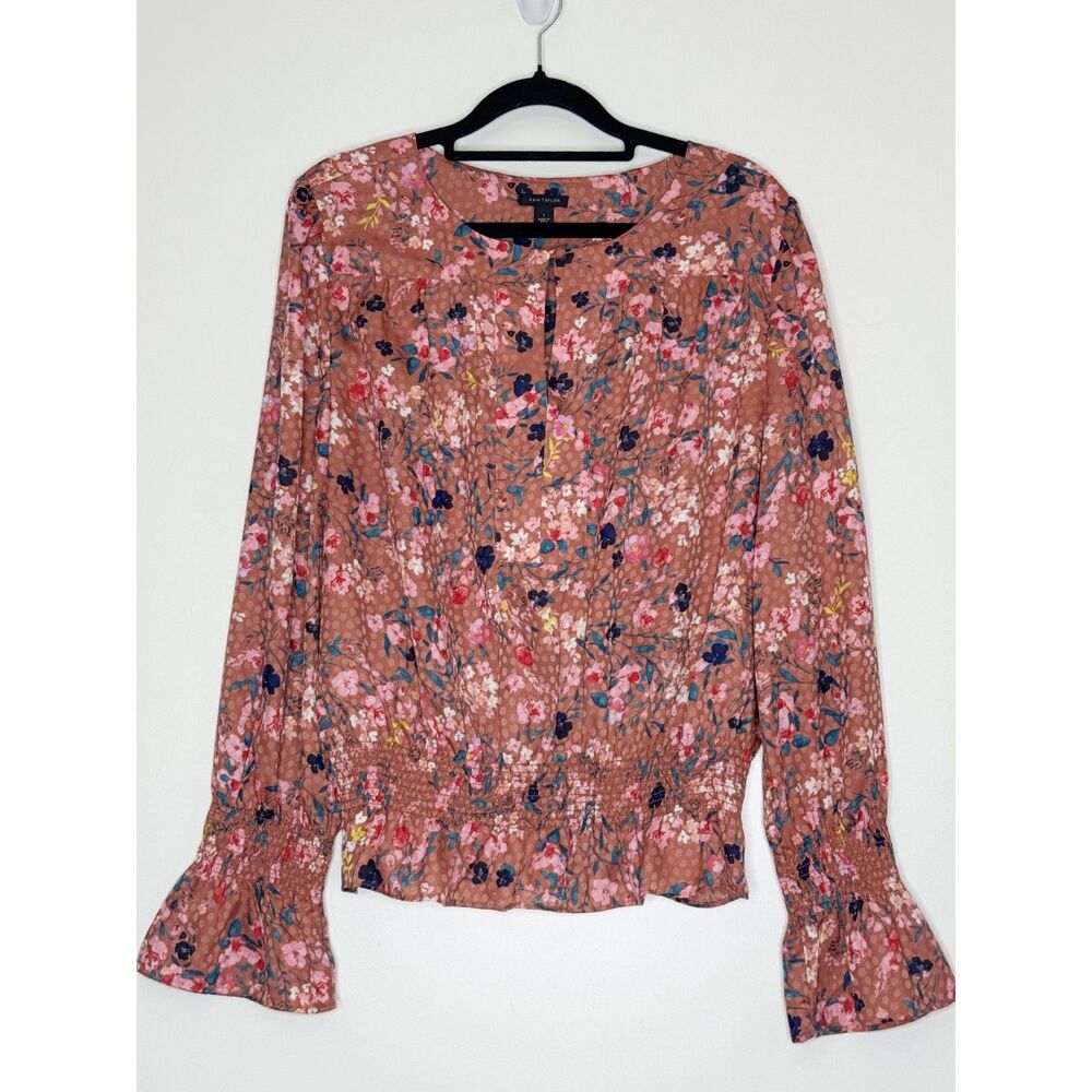 New Ann Taylor Floral Smock Bell Sleeve Peasant Top Women's Size Large - Picture 2 of 8